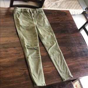 American Eagle high rise jegging crop, size 6